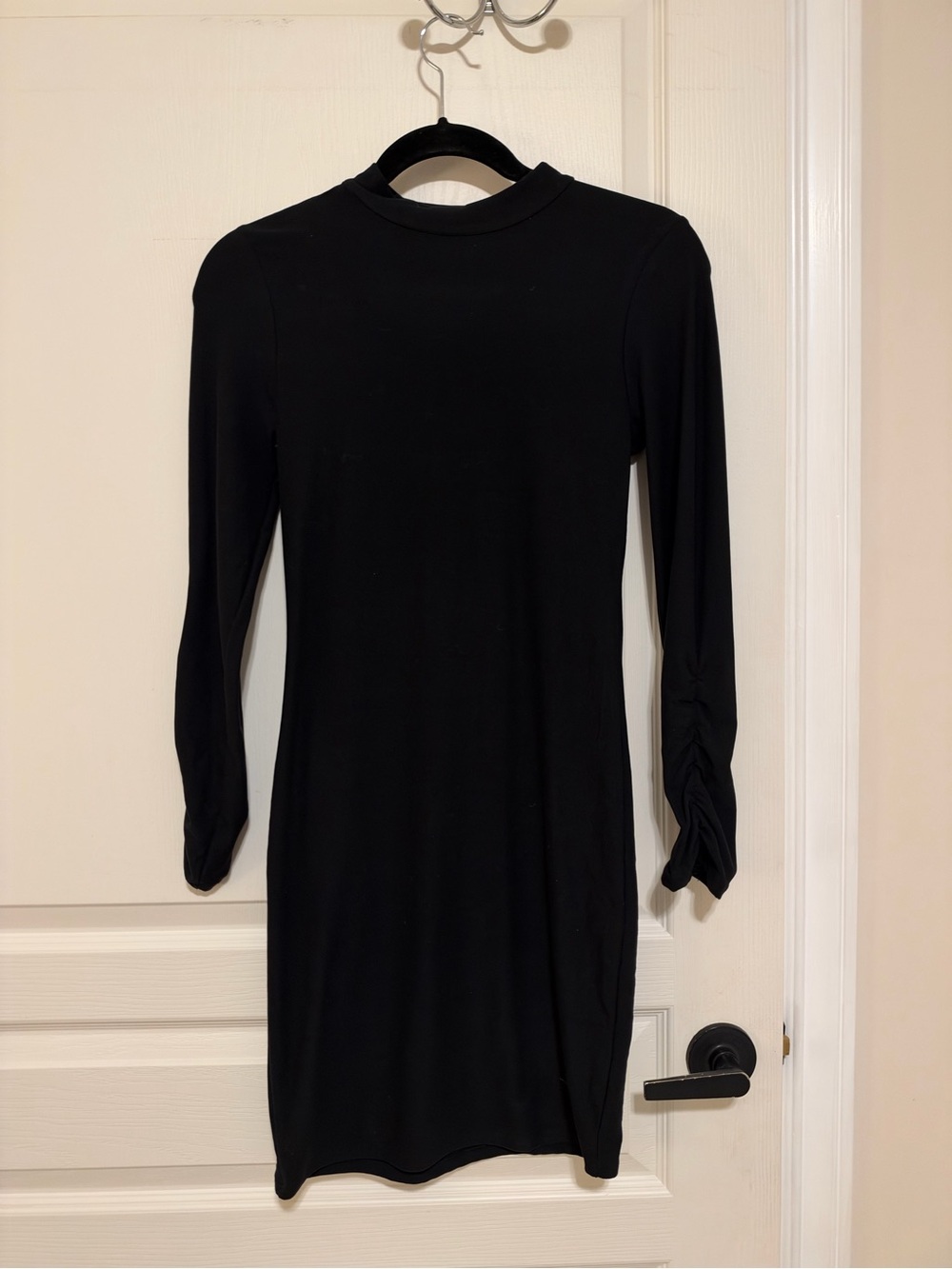 Heart & Hips Black Long Sleeve Mock Neck Dress